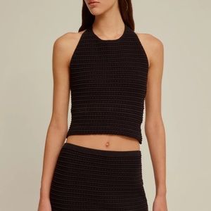 Venroy knitted crochet halter top size medium in black
Never worn,still has tags